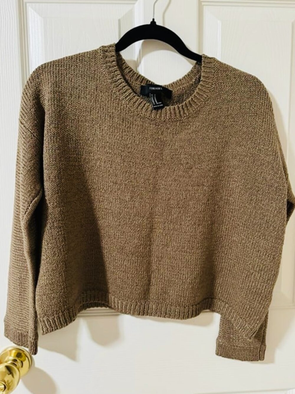 Brown cropped boxy sweater in M from Forever 21